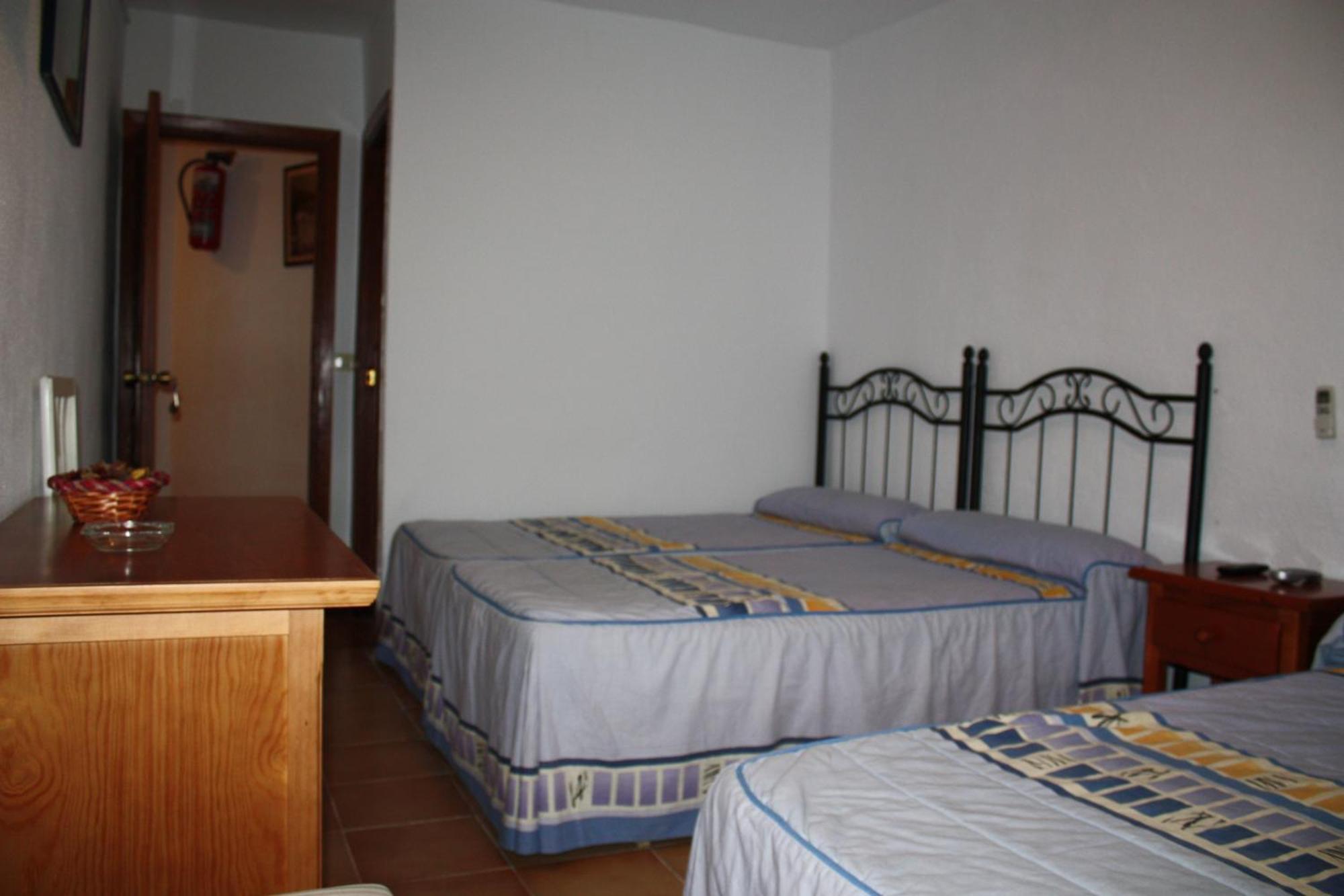 Hostal Tamarindos Matalascañas Exterior foto